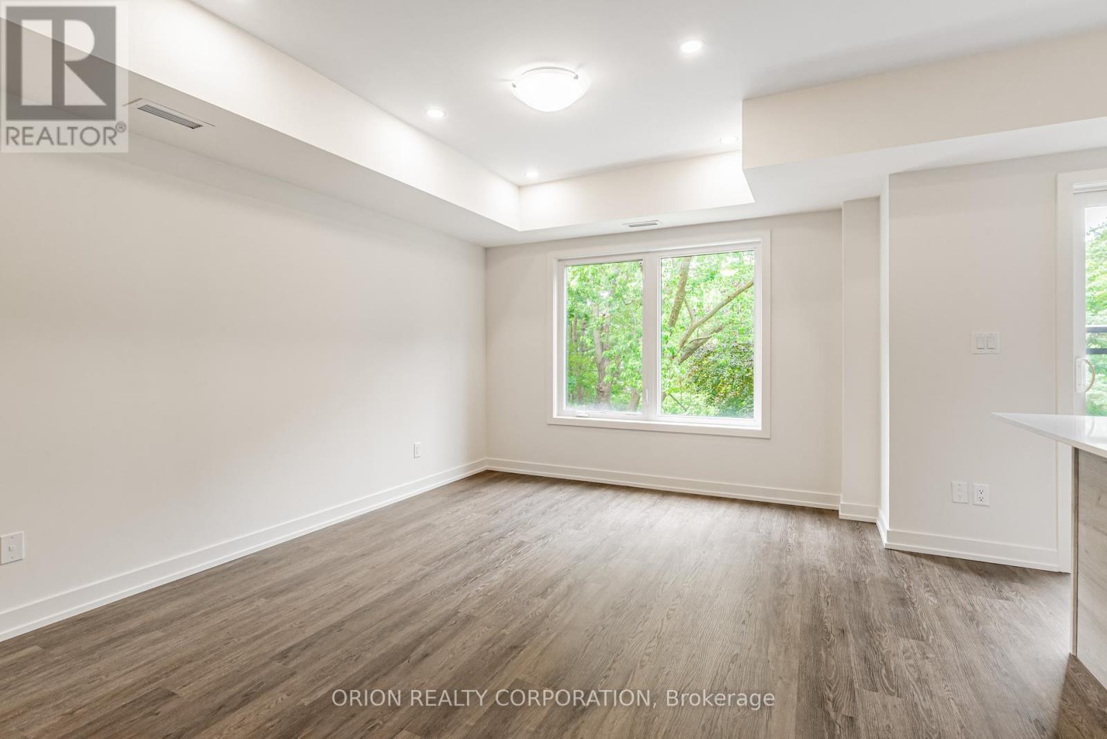 Property at 3408 - 60 ELIZABETH STREET S image 5