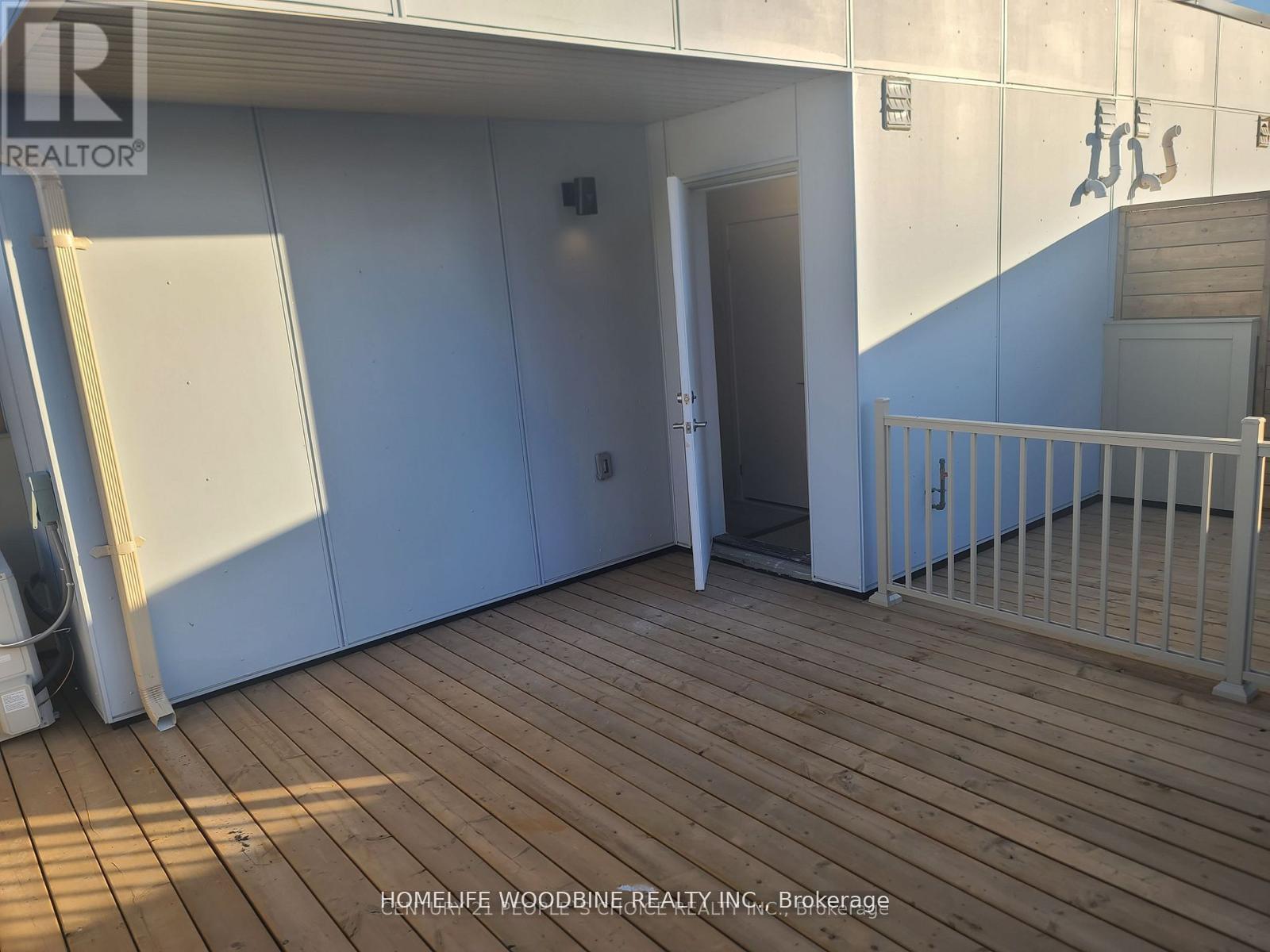 Property at TH183 - 151 HONEYCRISP CRESCENT image 4