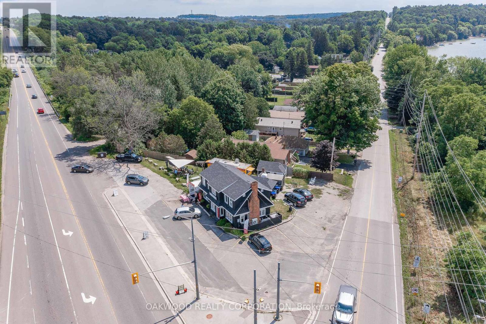 8626 Highway 12 W, Oro-Medonte, Ontario  L3V 6H2 - Photo 8 - S12265080
