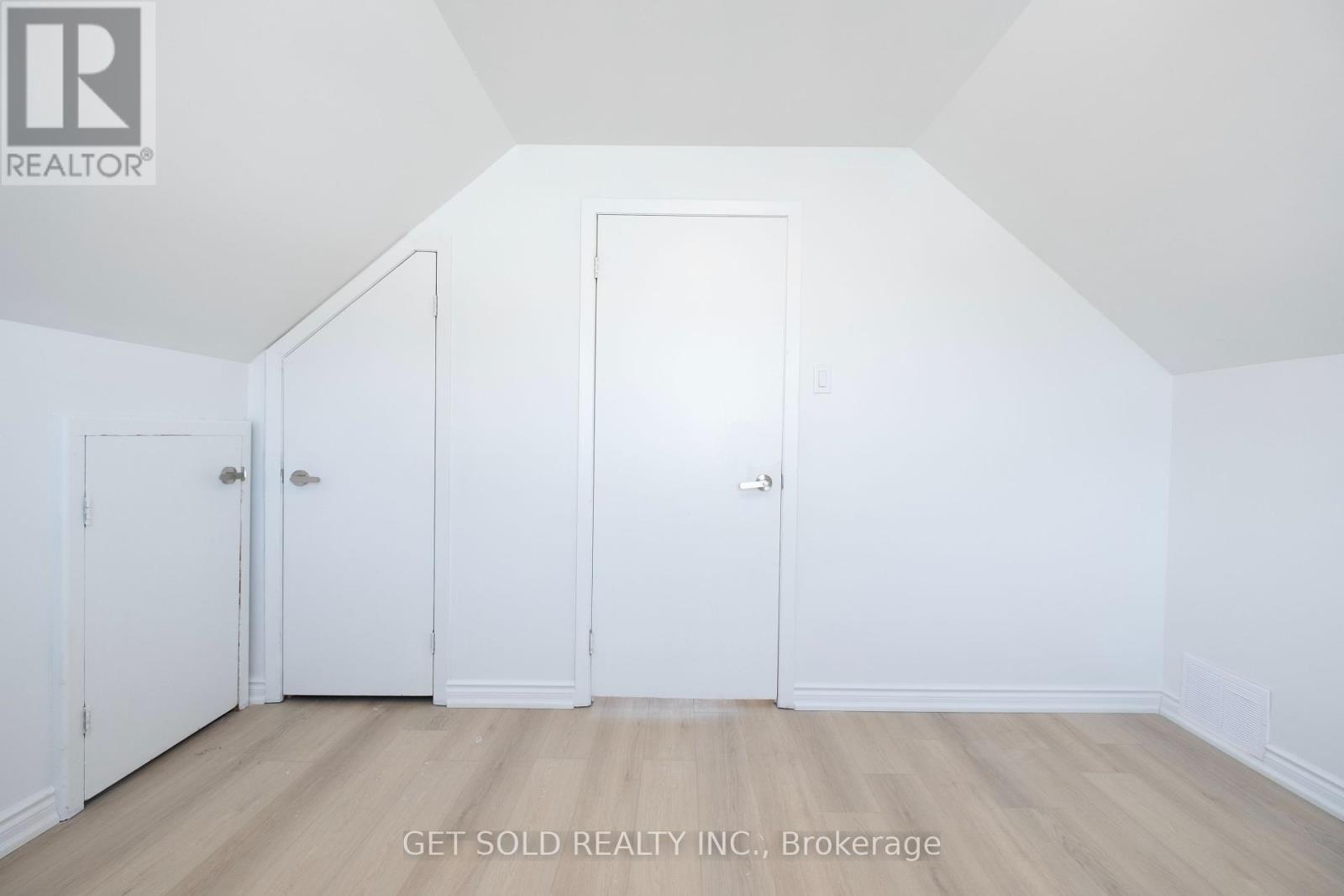 319 Oxford Street, Orillia, Ontario  L3V 1H8 - Photo 19 - S12265260