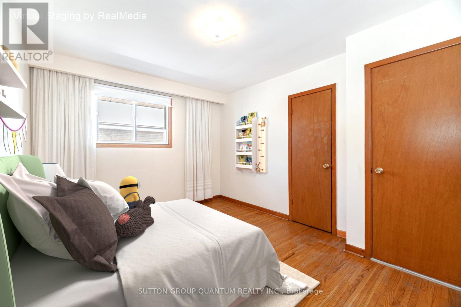 126 Angelene Street, Mississauga, Ontario  L5G 1X2 - Photo 22 - W12265006