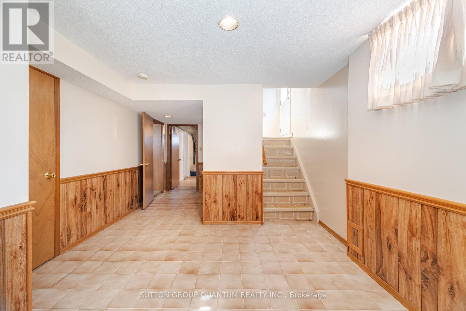126 Angelene Street, Mississauga, Ontario  L5G 1X2 - Photo 28 - W12265006