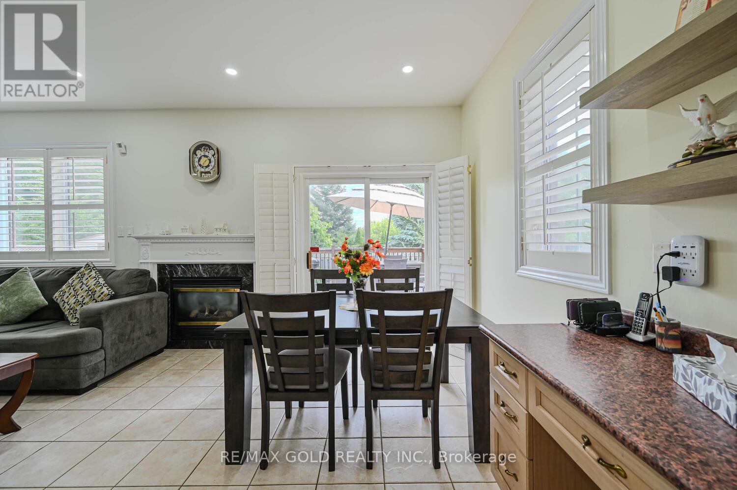 46 Cobblestone Court, Brampton (Sandringham-Wellington), Ontario  L6R 2S2 - Photo 17 - W12265220