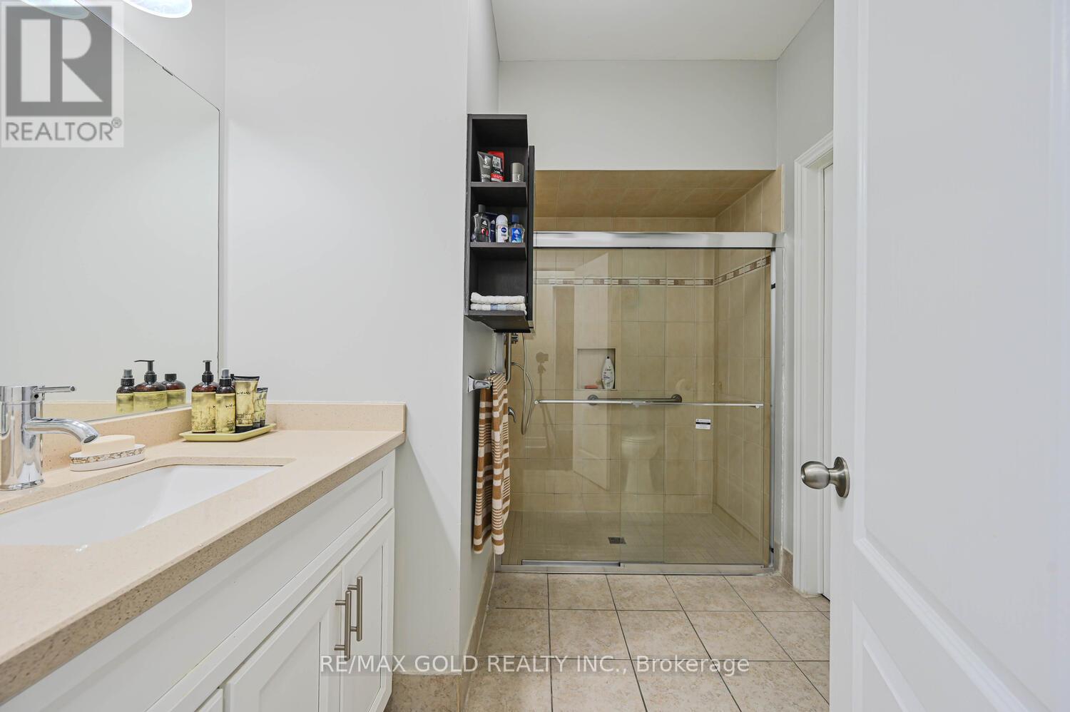 46 Cobblestone Court, Brampton (Sandringham-Wellington), Ontario  L6R 2S2 - Photo 29 - W12265220