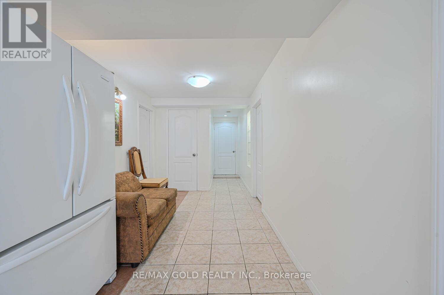 46 Cobblestone Court, Brampton (Sandringham-Wellington), Ontario  L6R 2S2 - Photo 32 - W12265220