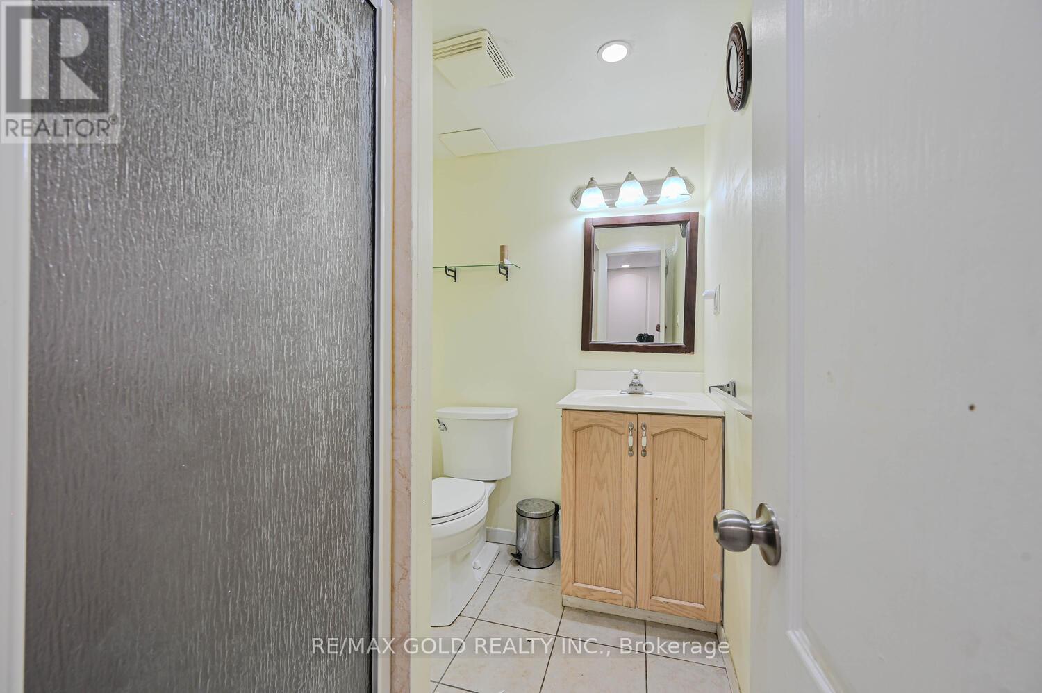 46 Cobblestone Court, Brampton (Sandringham-Wellington), Ontario  L6R 2S2 - Photo 37 - W12265220