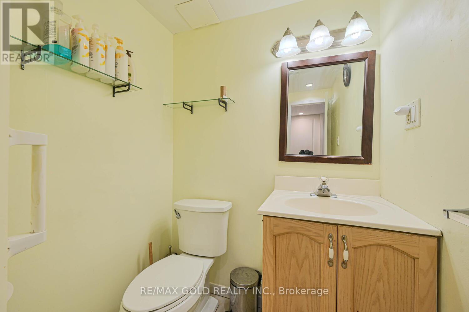 46 Cobblestone Court, Brampton (Sandringham-Wellington), Ontario  L6R 2S2 - Photo 38 - W12265220