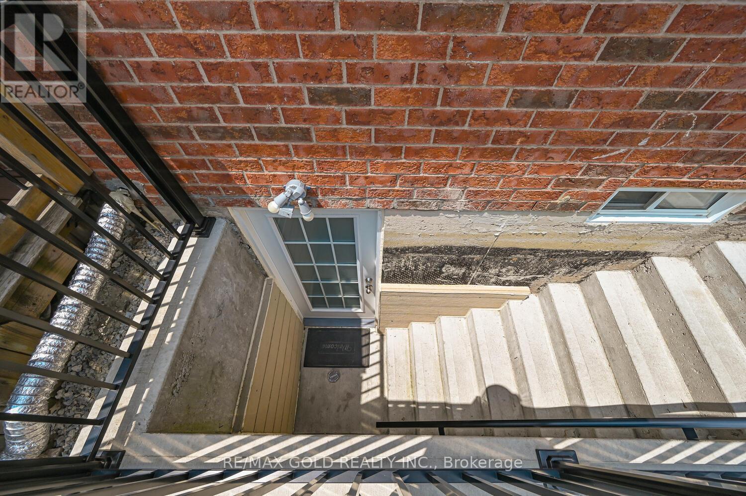46 Cobblestone Court, Brampton (Sandringham-Wellington), Ontario  L6R 2S2 - Photo 39 - W12265220
