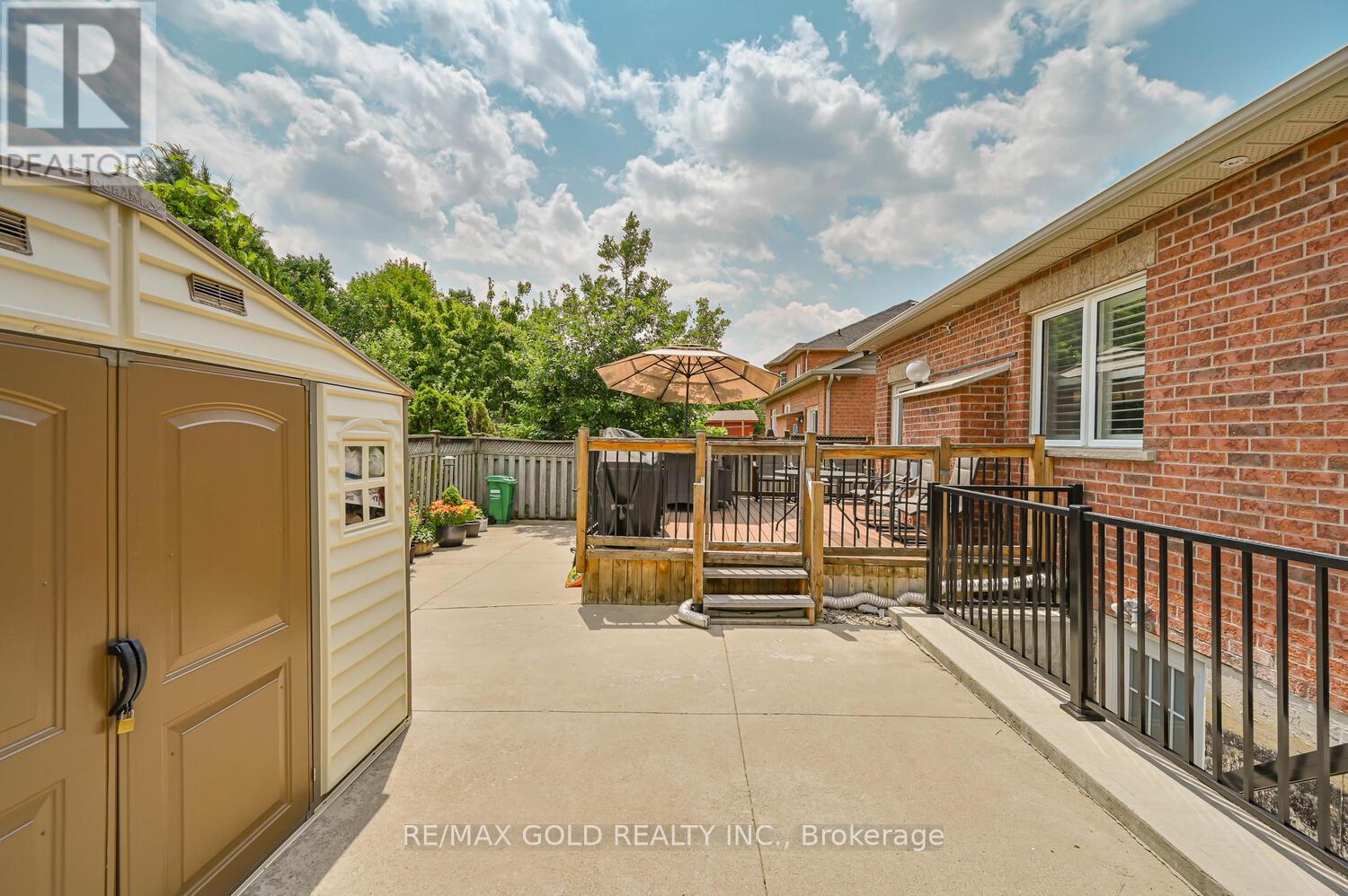 46 Cobblestone Court, Brampton (Sandringham-Wellington), Ontario  L6R 2S2 - Photo 42 - W12265220