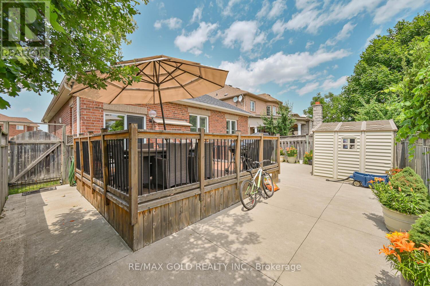 46 Cobblestone Court, Brampton (Sandringham-Wellington), Ontario  L6R 2S2 - Photo 43 - W12265220