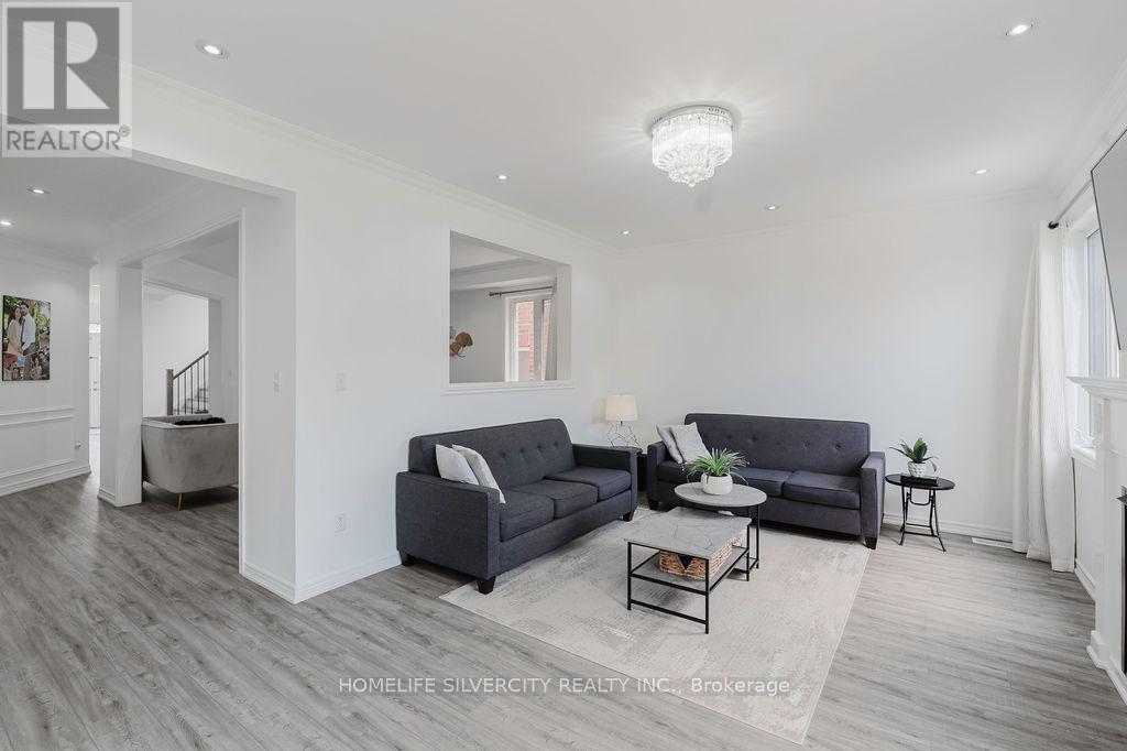 26 Fossil Street, Brampton, Ontario  L6P 3G7 - Photo 15 - W12265393