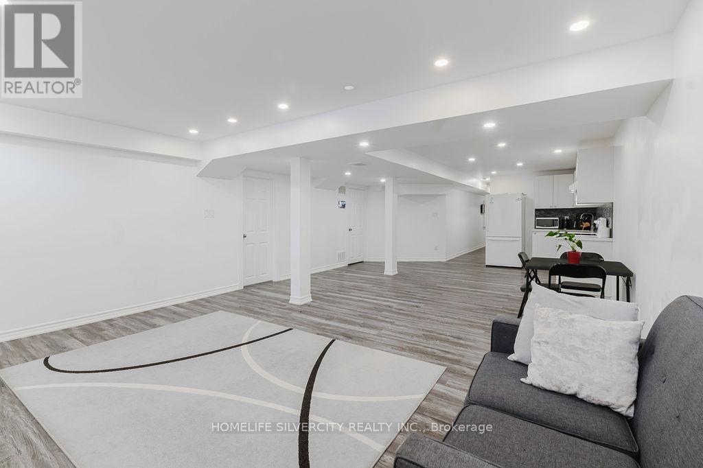 26 Fossil Street, Brampton, Ontario  L6P 3G7 - Photo 40 - W12265393