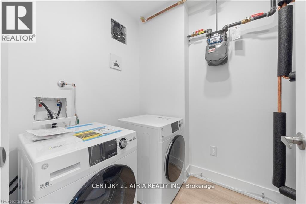 303 - 19a West Street N, Kawartha Lakes, Ontario  K9V 1C4 - Photo 12 - X12265447