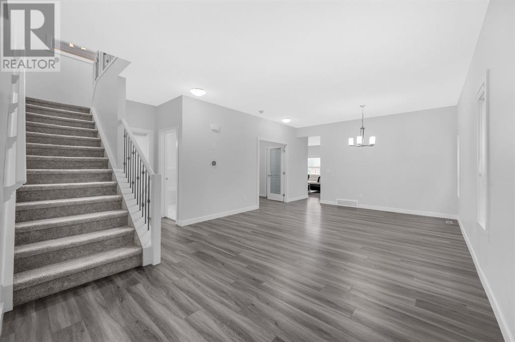 Property at 40 saddlestone Way NE image 5