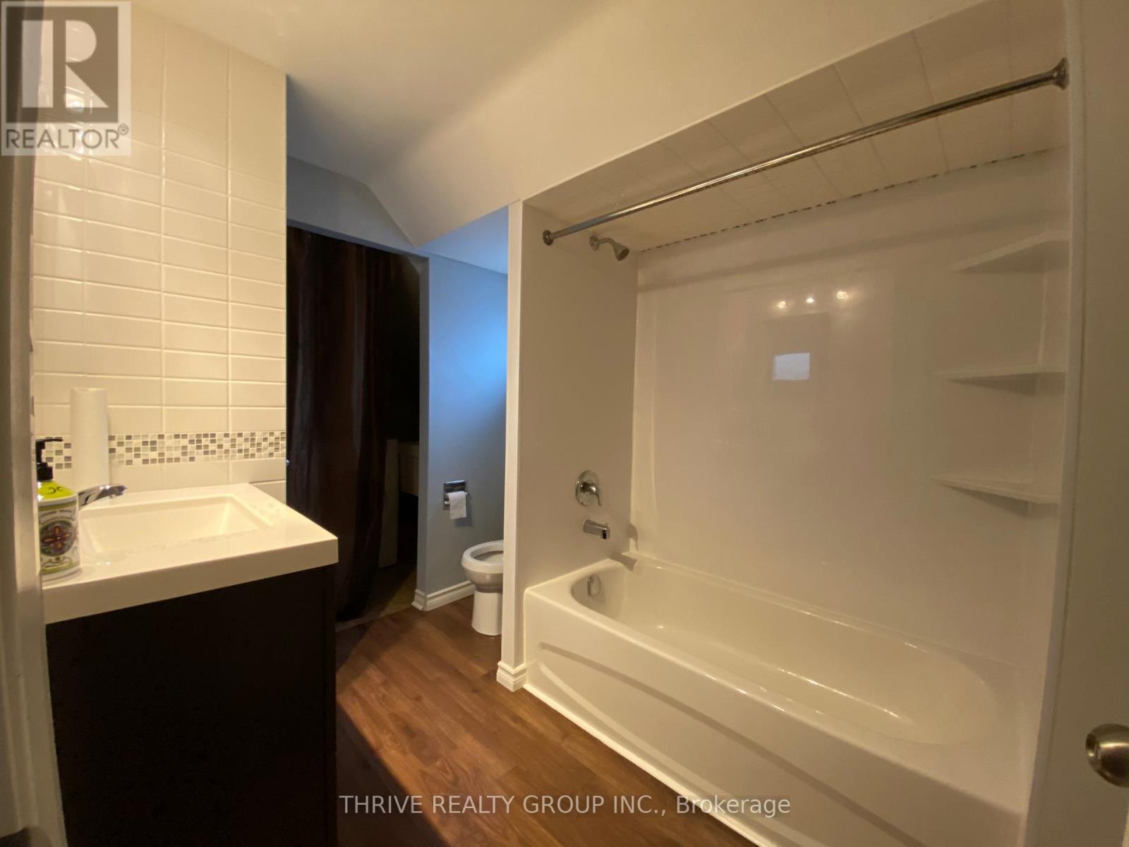 12 Edith Street, London North, Ontario  N6H 2E8 - Photo 12 - X12265517