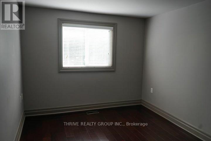 12 Edith Street, London North, Ontario  N6H 2E8 - Photo 6 - X12265517