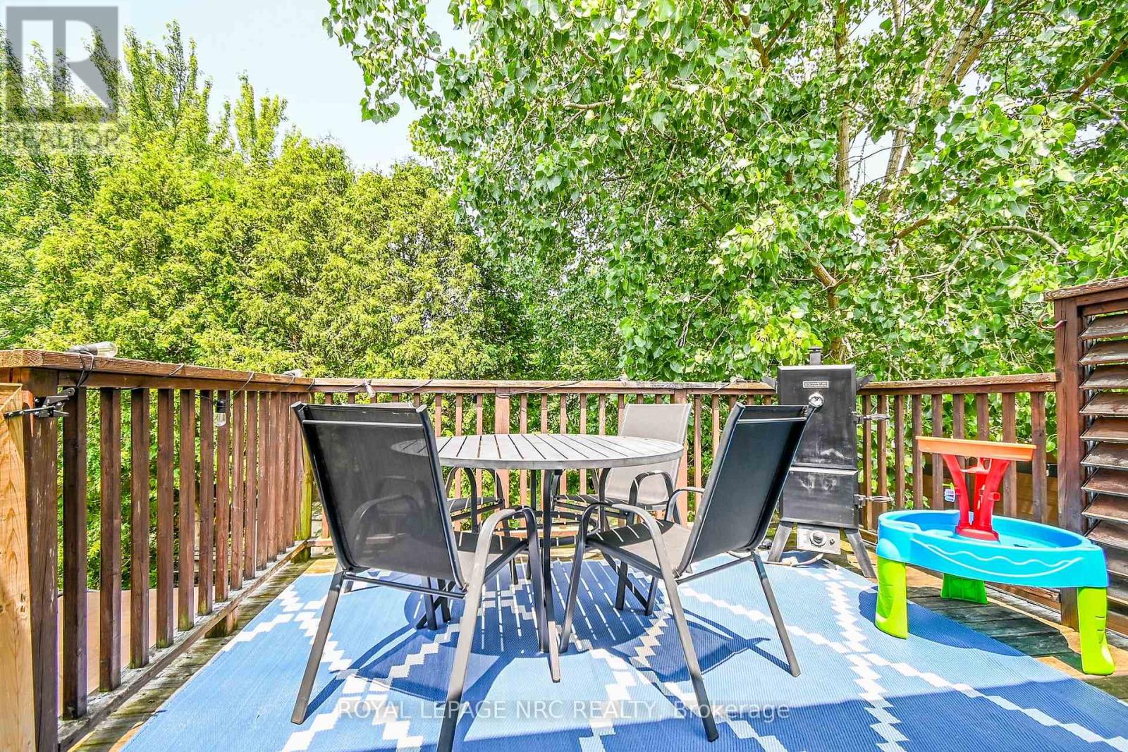 4 Jackson Court W, Welland, Ontario  L3C 7G2 - Photo 23 - X12265547