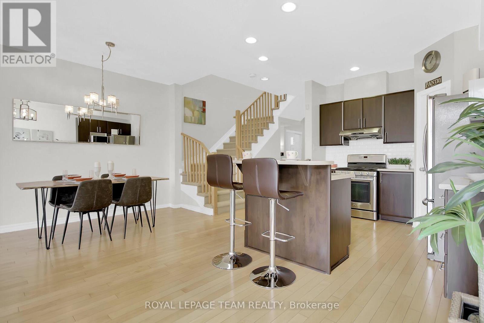 Property at 239 WAYMARK CRESCENT image 4