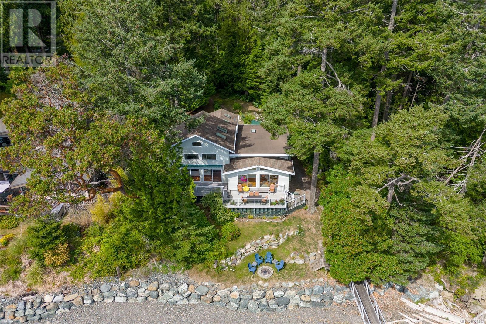Property at 73 McKenzie Cres image 5