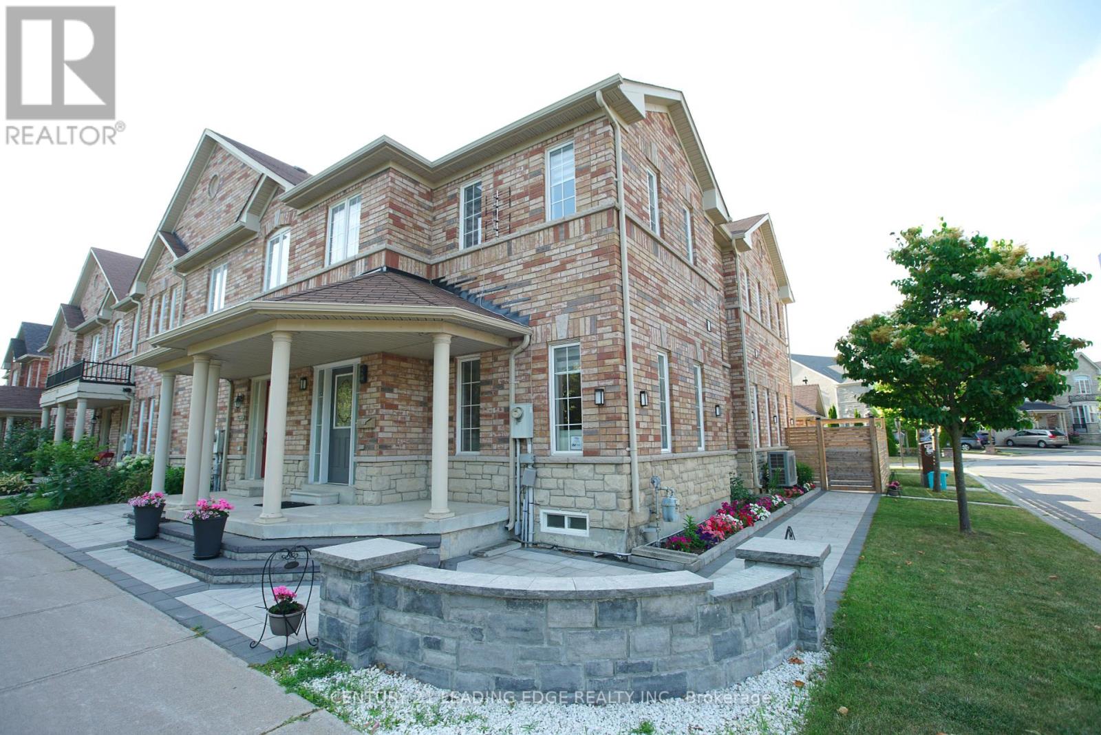 Property at 648 SOUTH UNIONVILLE AVENUE image 1