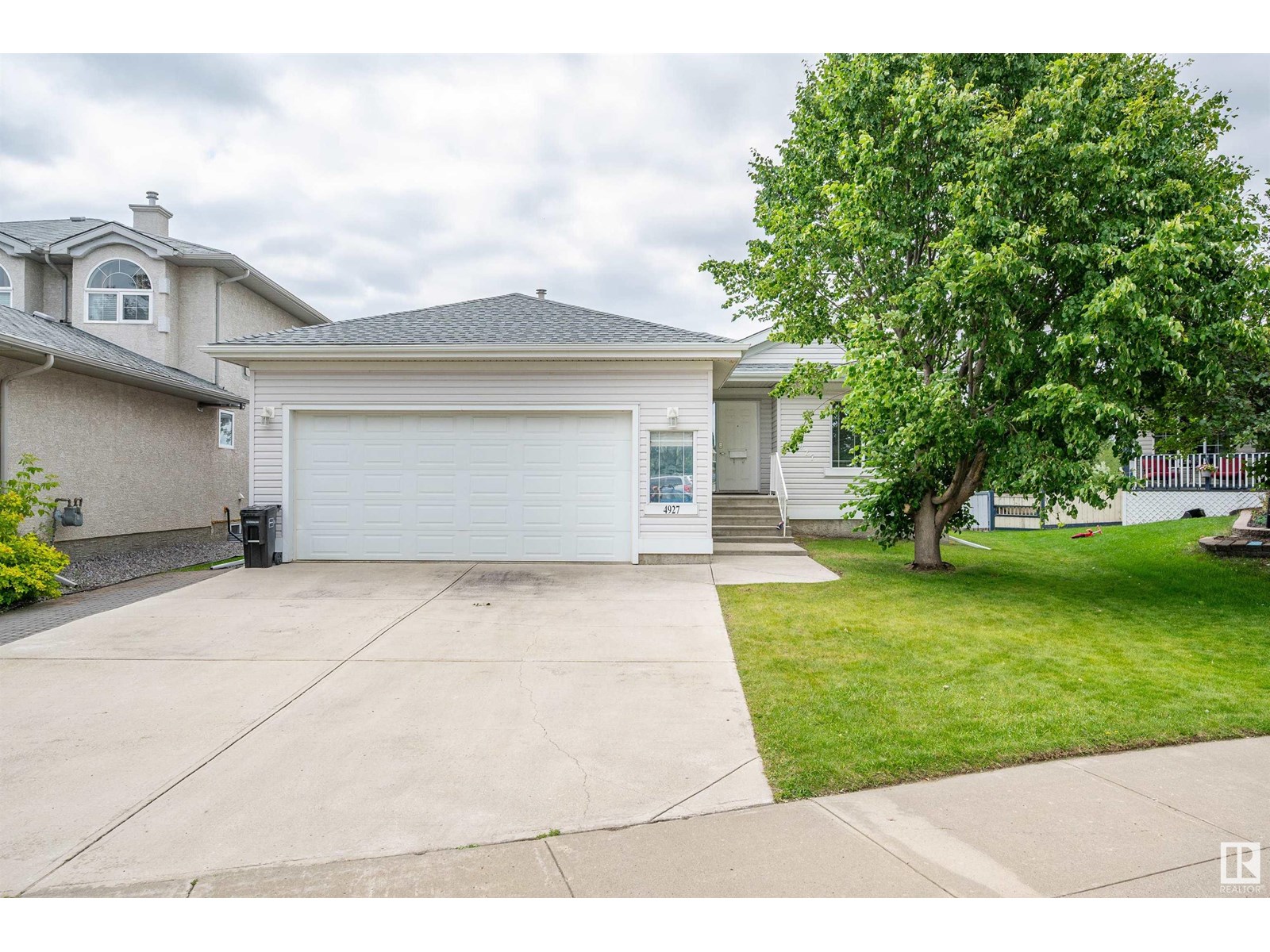 4927 152 Av Nw, Edmonton, Alberta  T5Y 3C2 - Photo 1 - E4446147