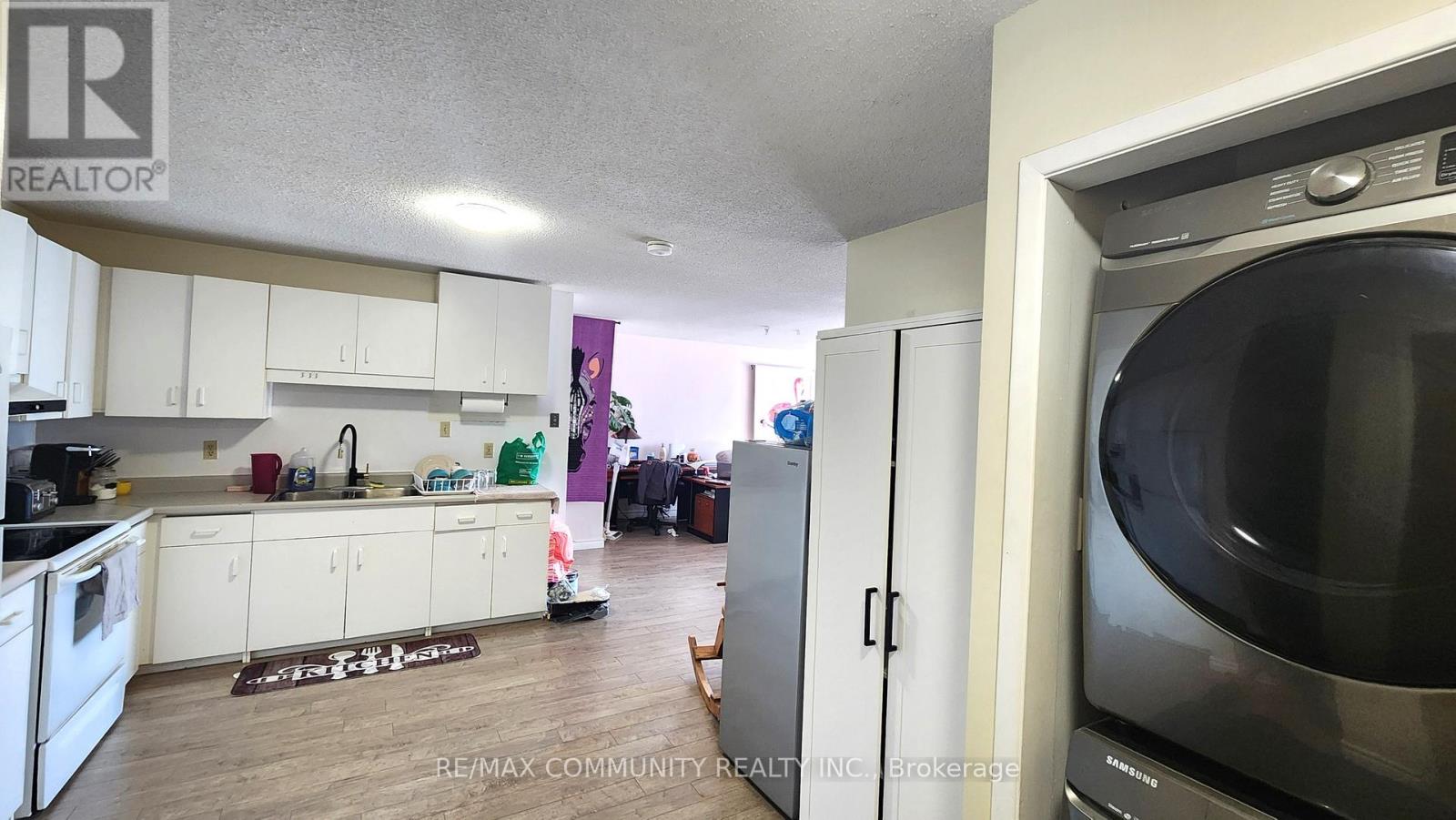 109 Lindsay Street, Kawartha Lakes, Ontario  K0M 1N0 - Photo 18 - X12265562