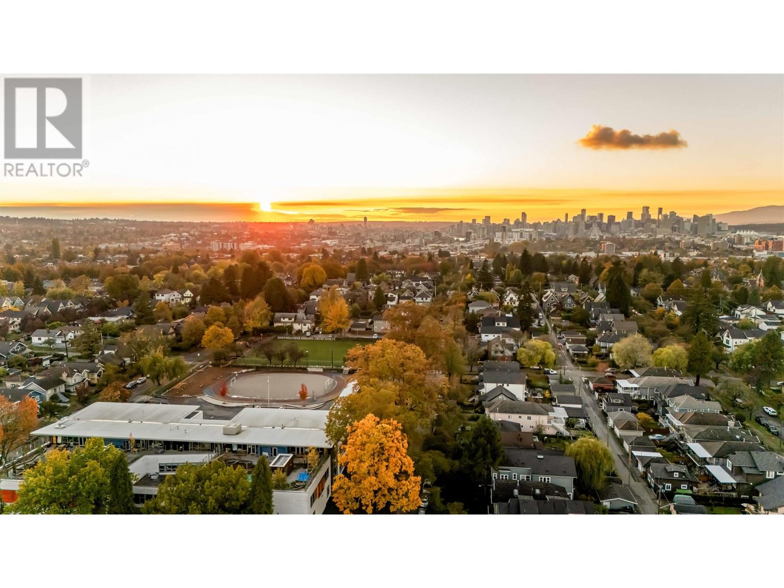 1732 TEMPLETON DRIVE, vancouver, British Columbia