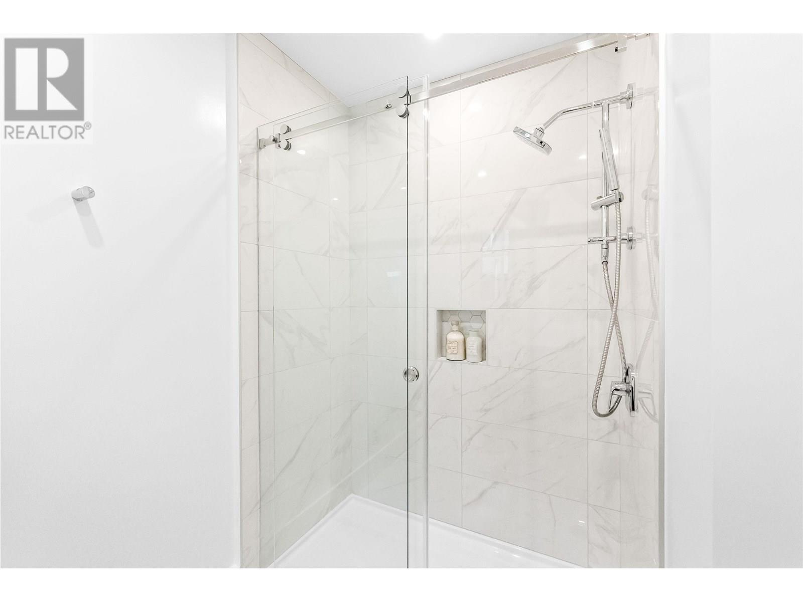 1732 Templeton Drive, Vancouver, British Columbia  V5N 1B6 - Photo 26 - R3023415