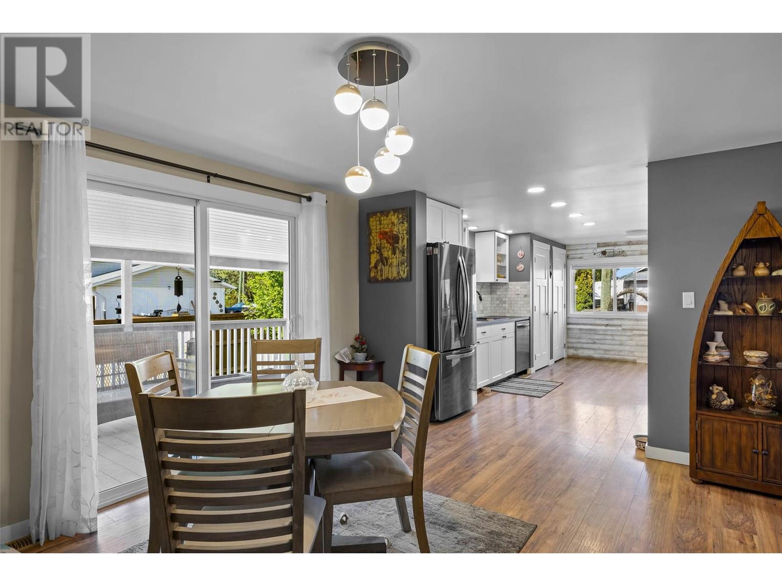 518 Pine Street, Chase, British Columbia  V0E 1M0 - Photo 4 - 10346758