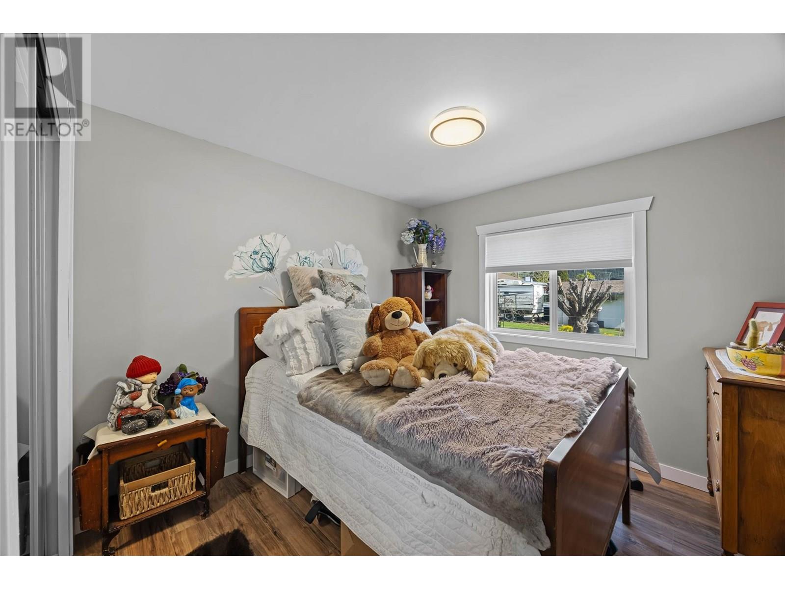 518 Pine Street, Chase, British Columbia  V0E 1M0 - Photo 10 - 10346758