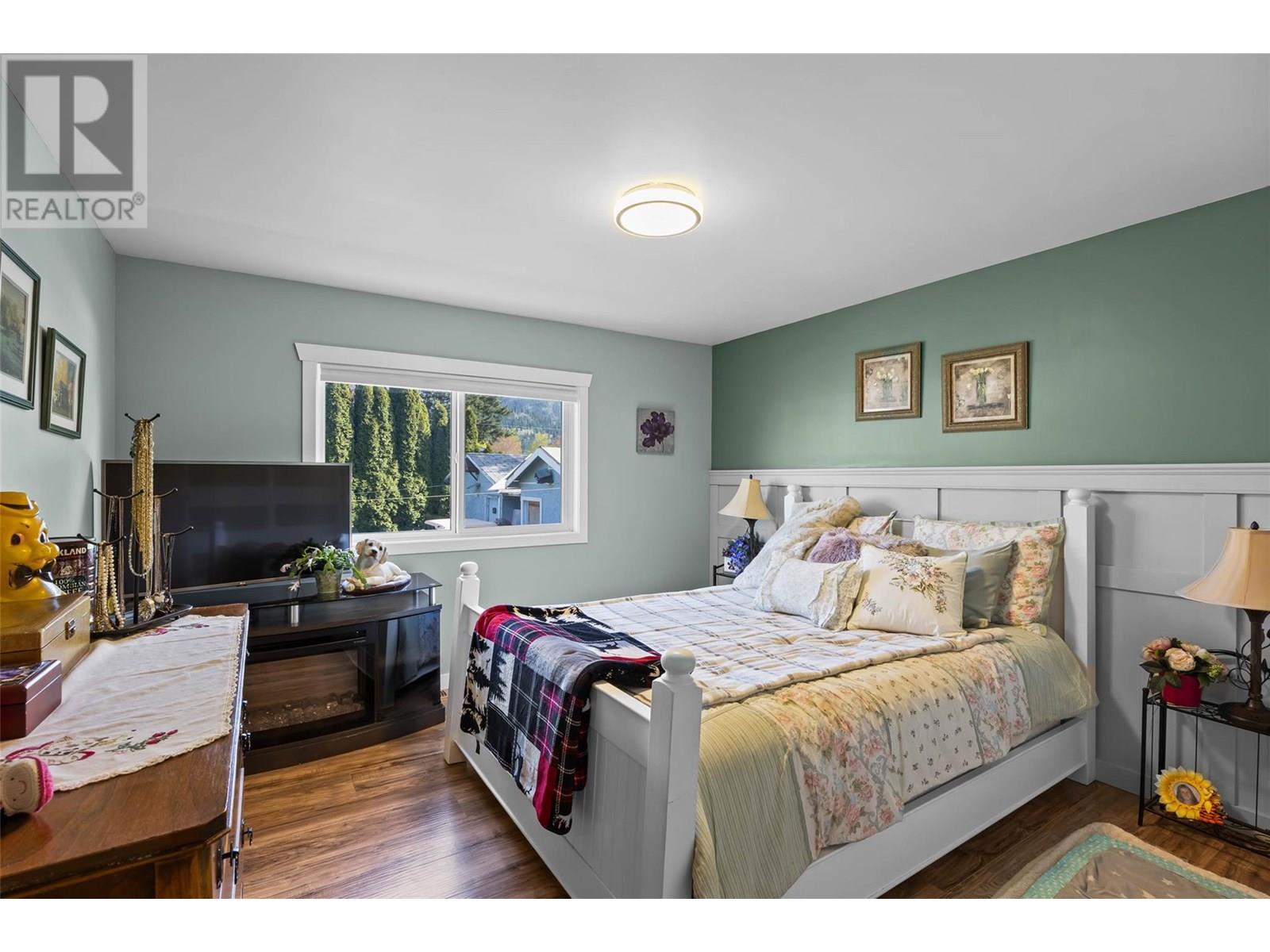 518 Pine Street, Chase, British Columbia  V0E 1M0 - Photo 14 - 10346758