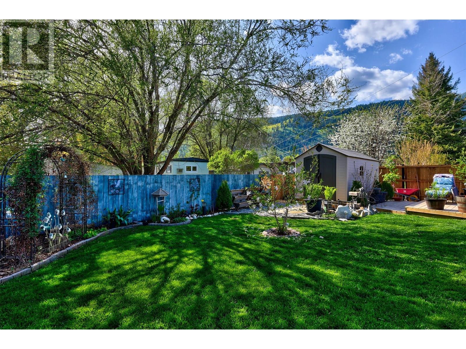 518 Pine Street, Chase, British Columbia  V0E 1M0 - Photo 25 - 10346758