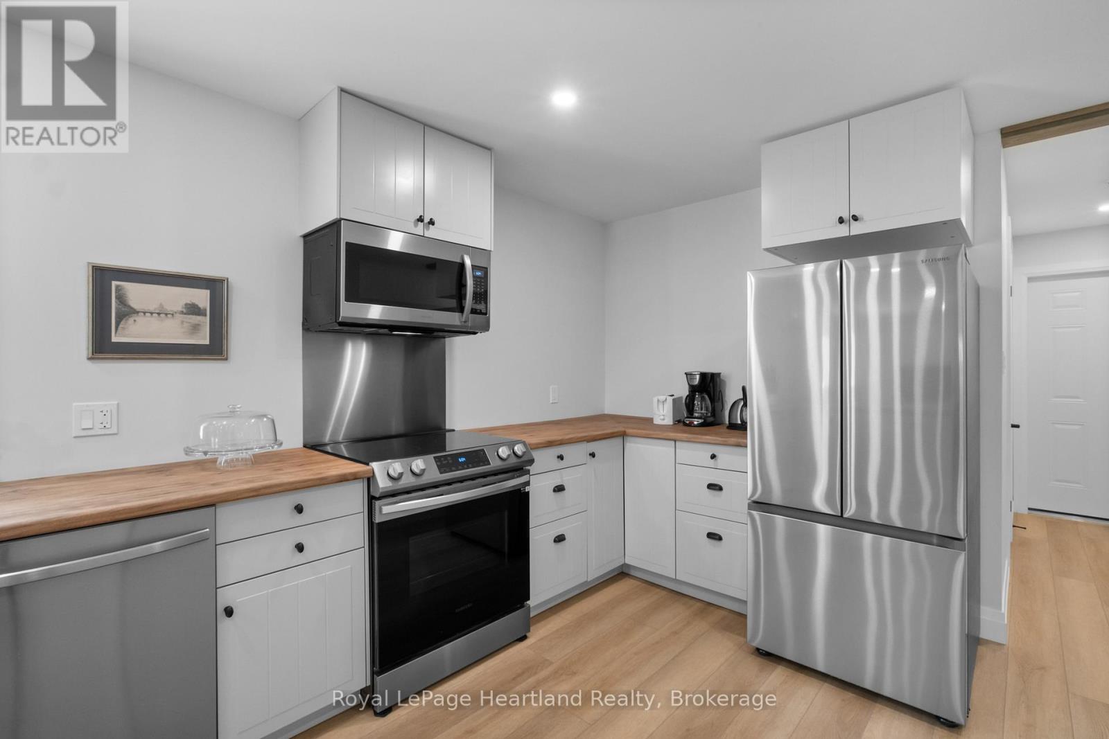 10 Jessie Street, Huron-Kinloss, Ontario  N0G 2R0 - Photo 18 - X12145613