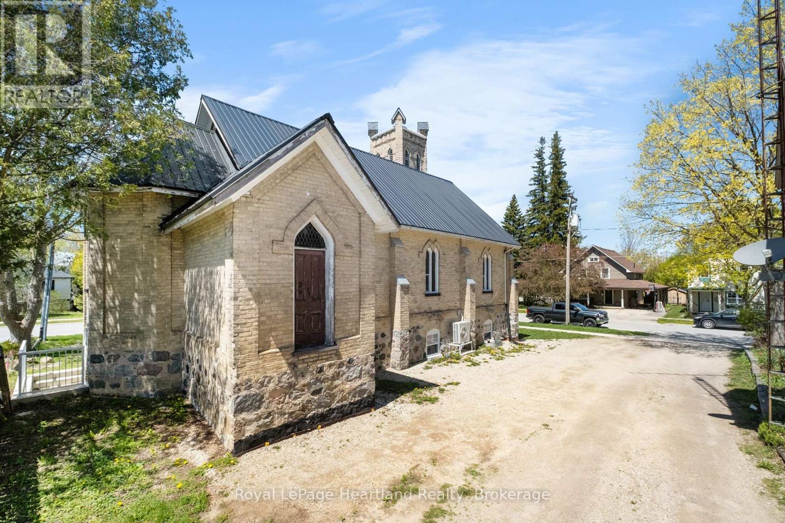 10 Jessie Street, Huron-Kinloss, Ontario  N0G 2R0 - Photo 32 - X12145613