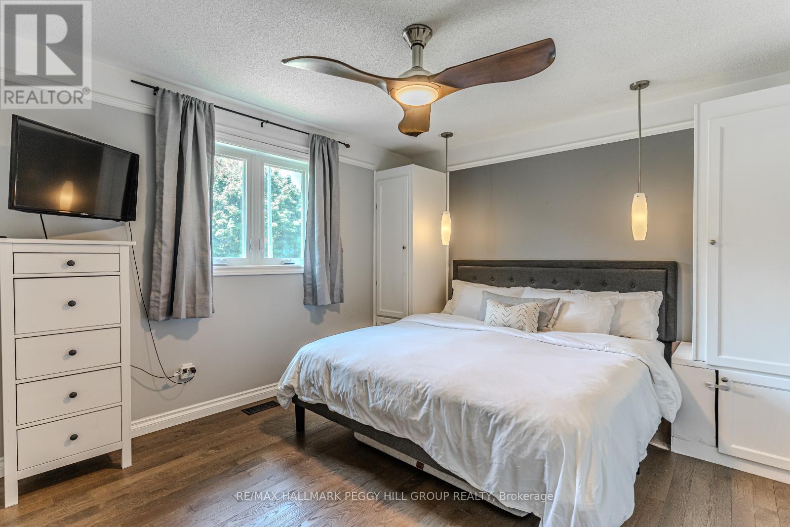 Property at 27 FOYSTON PARK CIRCLE image 5