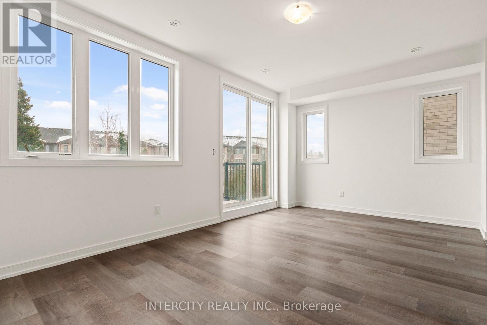 14 Blue Forest Crescent, Barrie (Innis-Shore), Ontario  L9J 0N3 - Photo 17 - S12265628