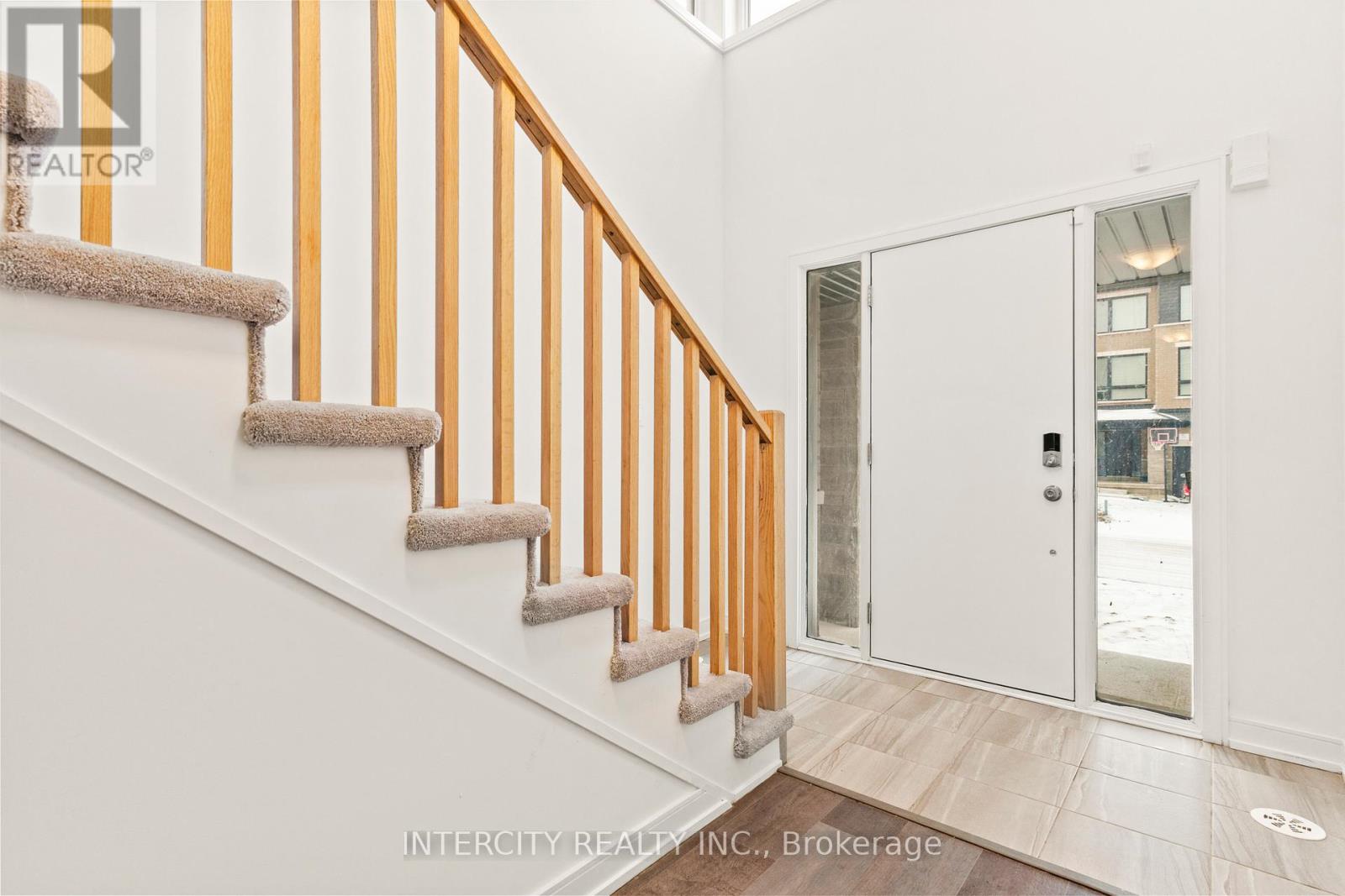 14 Blue Forest Crescent, Barrie (Innis-Shore), Ontario  L9J 0N3 - Photo 3 - S12265628