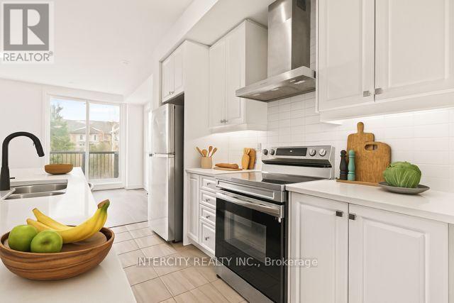 14 Blue Forest Crescent, Barrie (Innis-Shore), Ontario  L9J 0N3 - Photo 9 - S12265628