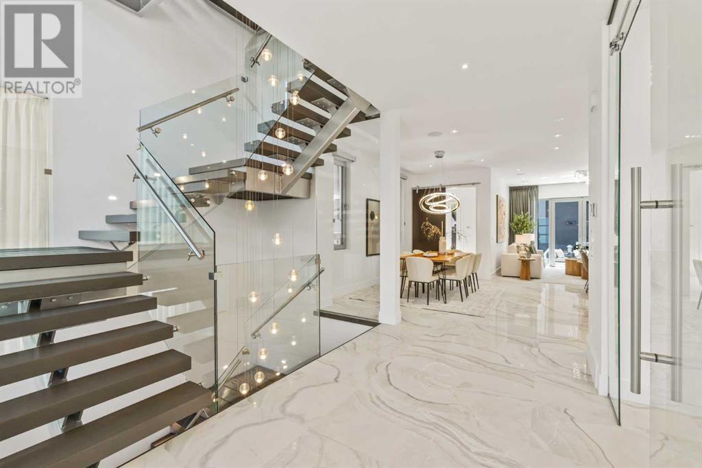 Property at 129 10 Avenue NW image 3