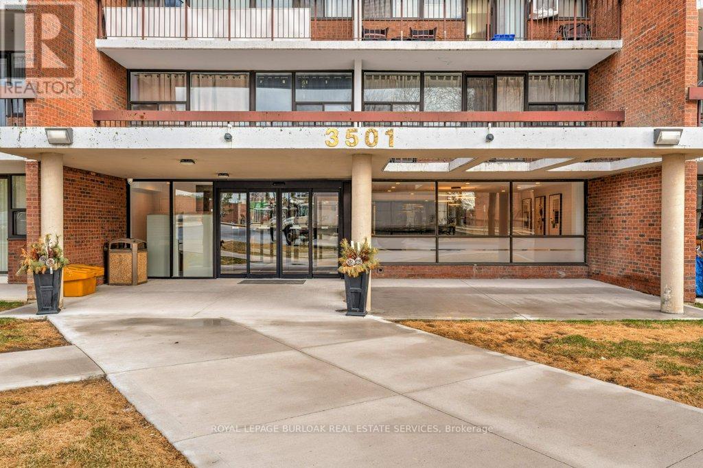 Property at 1009 - 3501 GLEN ERIN DRIVE image 4