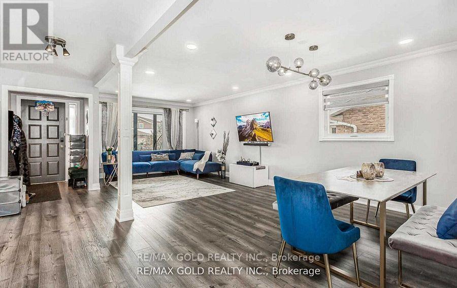 Property at 3 PANORAMA CRESCENT N image 5