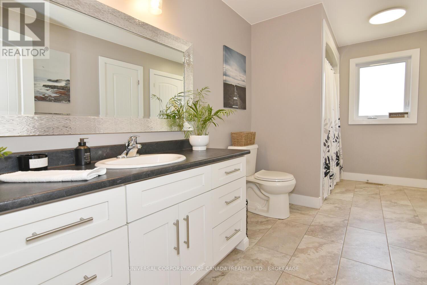 269 Sydenham Street E, Aylmer, Ontario  N5H 1M3 - Photo 20 - X12265702