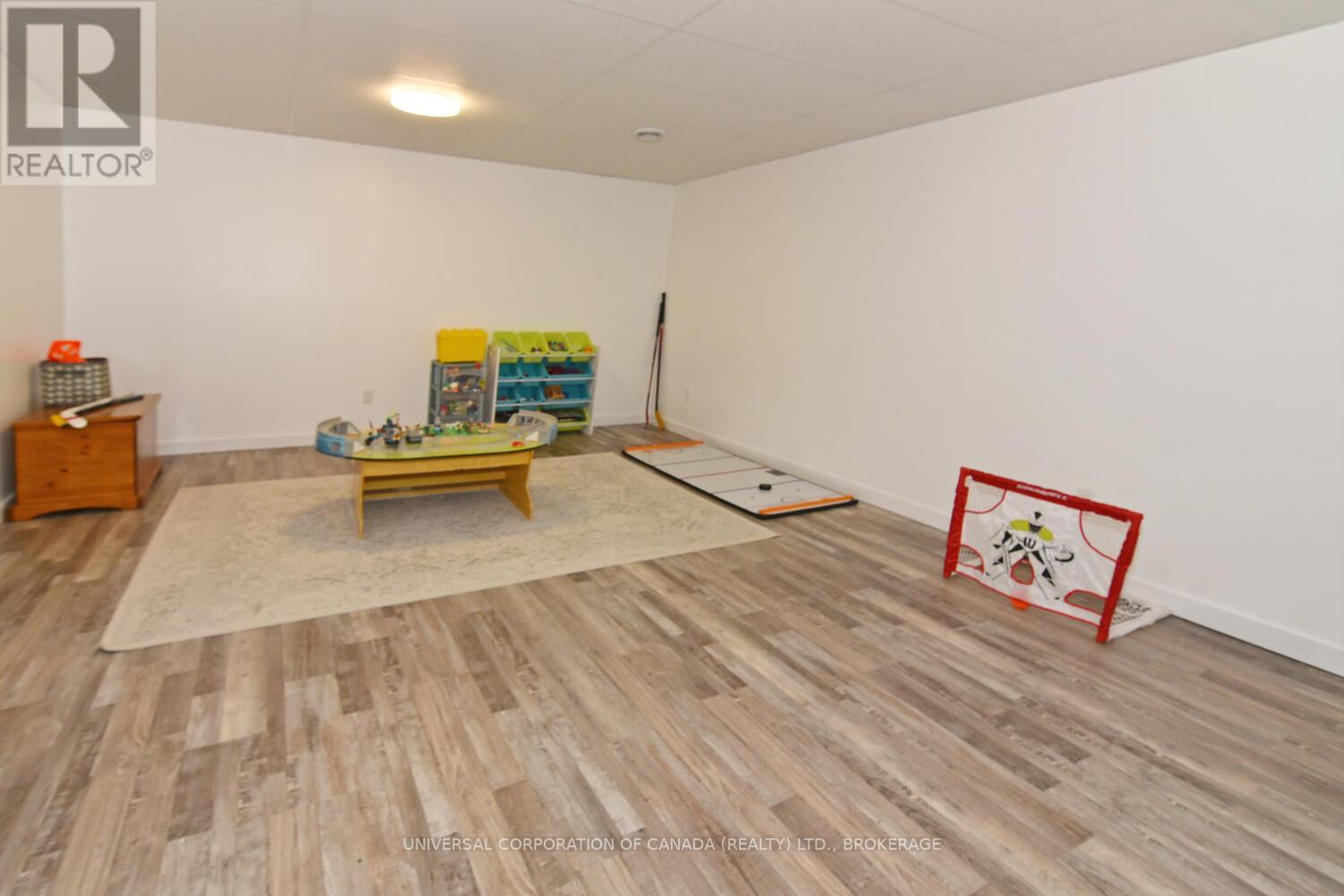 269 Sydenham Street E, Aylmer, Ontario  N5H 1M3 - Photo 25 - X12265702