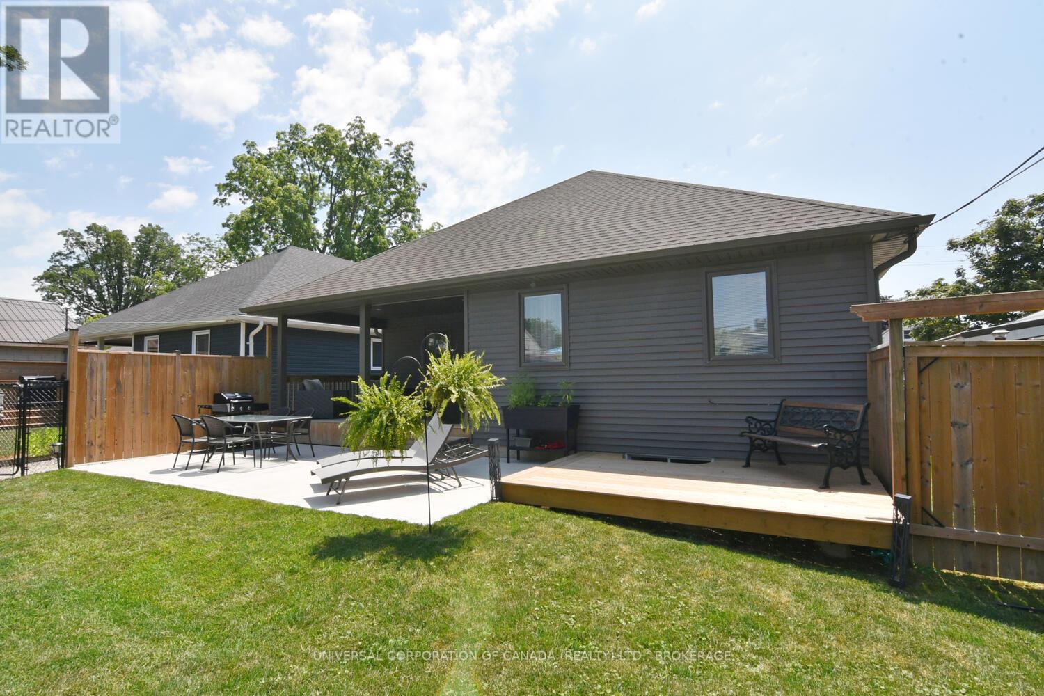 269 Sydenham Street E, Aylmer, Ontario  N5H 1M3 - Photo 37 - X12265702