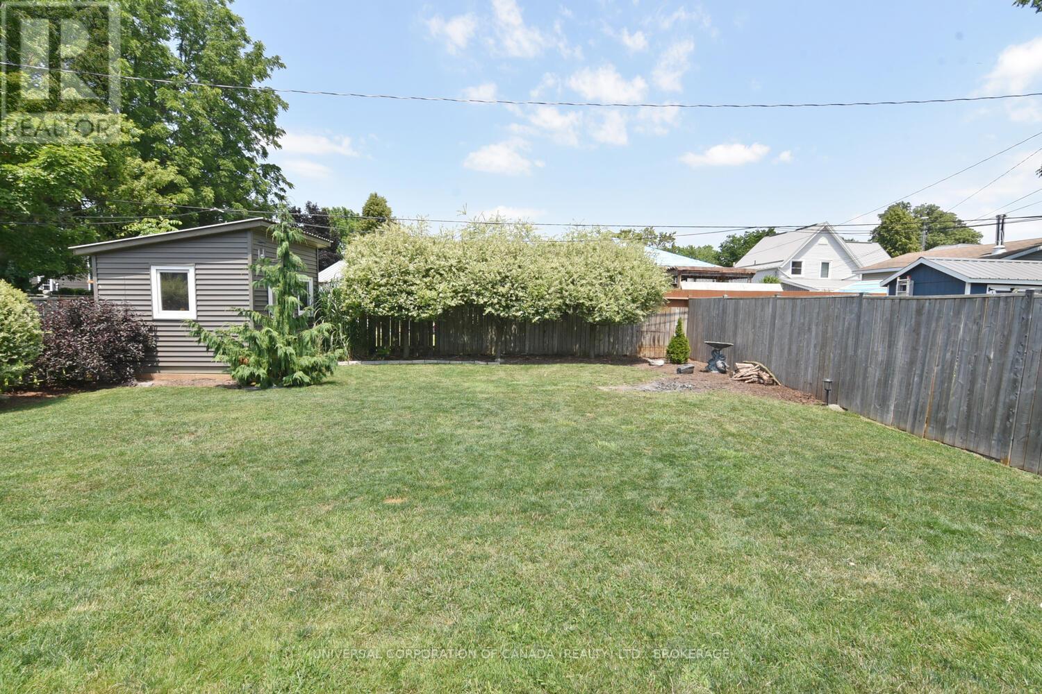 269 Sydenham Street E, Aylmer, Ontario  N5H 1M3 - Photo 38 - X12265702