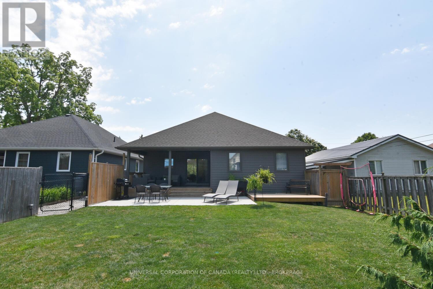 269 Sydenham Street E, Aylmer, Ontario  N5H 1M3 - Photo 36 - X12265702