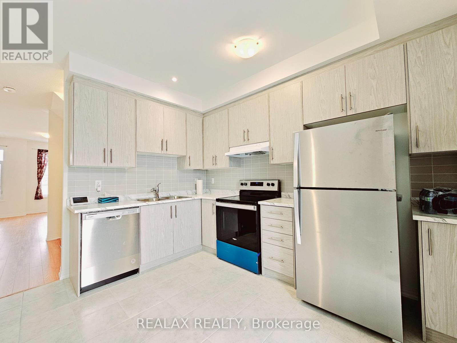 Property at 103 CARNEROS WAY image 2