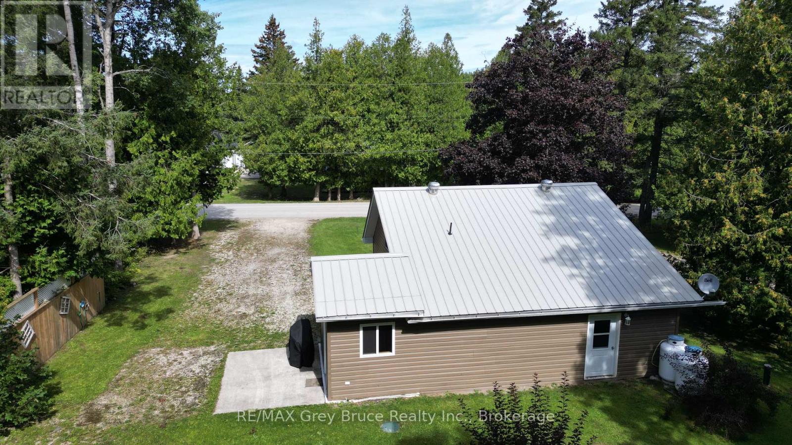 549 Stokes Bay Road, Northern Bruce Peninsula, Ontario  N0H 1W0 - Photo 27 - X12265741