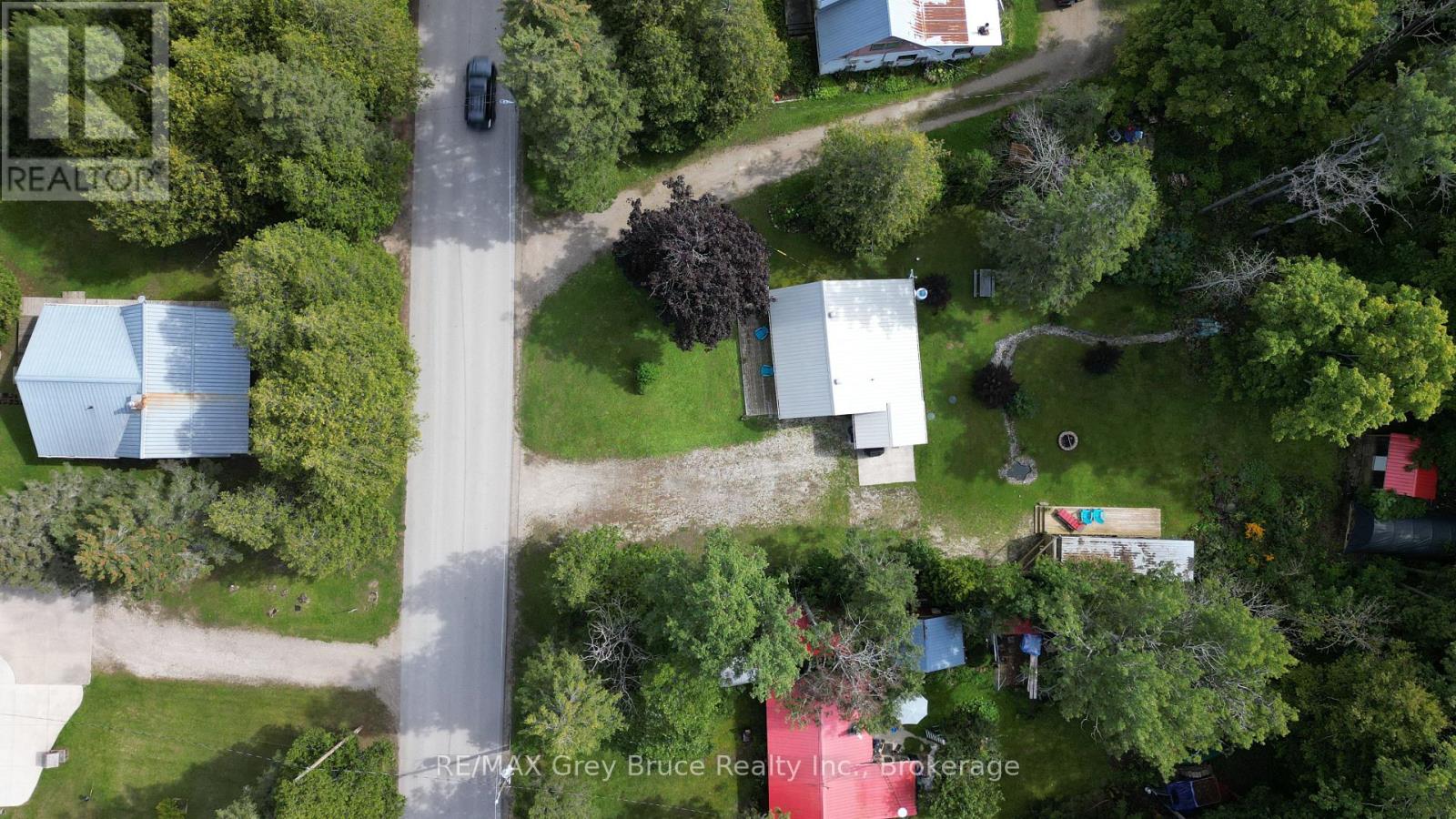 549 Stokes Bay Road, Northern Bruce Peninsula, Ontario  N0H 1W0 - Photo 30 - X12265741