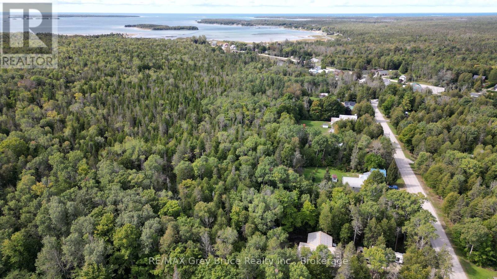 549 Stokes Bay Road, Northern Bruce Peninsula, Ontario  N0H 1W0 - Photo 32 - X12265741